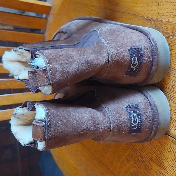UGG Other - Vintage UGG Chelsea Boots *Final Price*